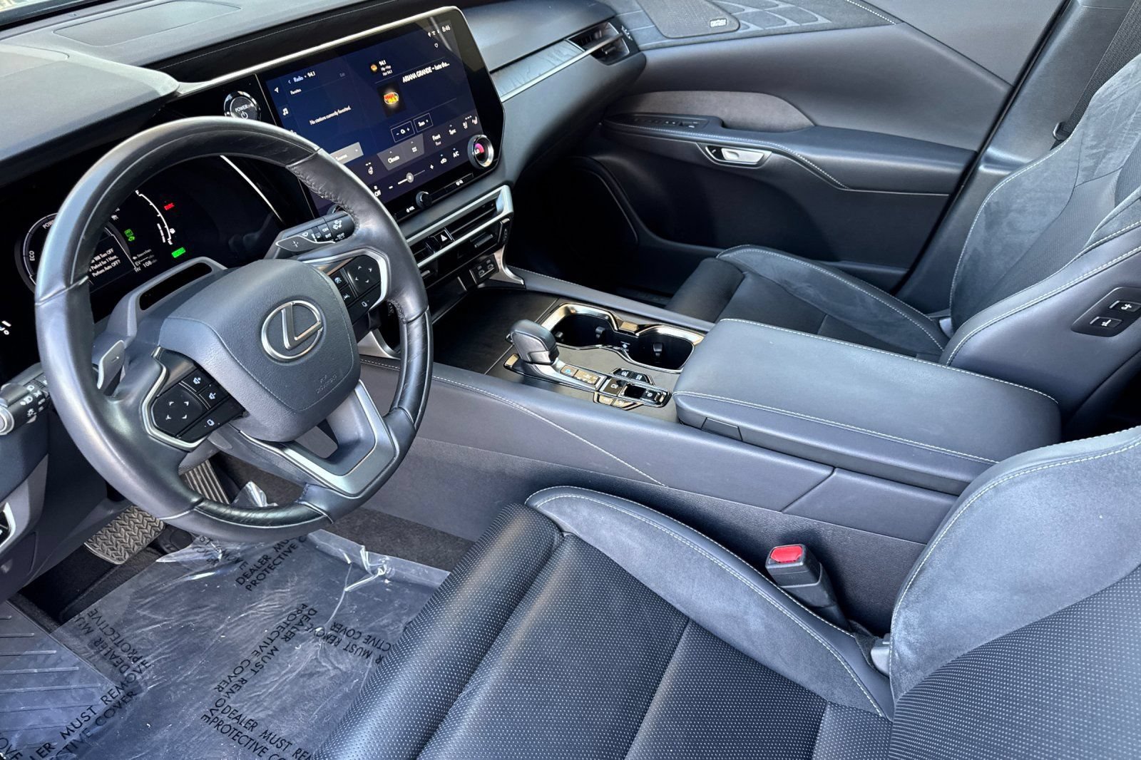 Used 2024 Lexus RX 450h AWD w/ Convenience Package image 10