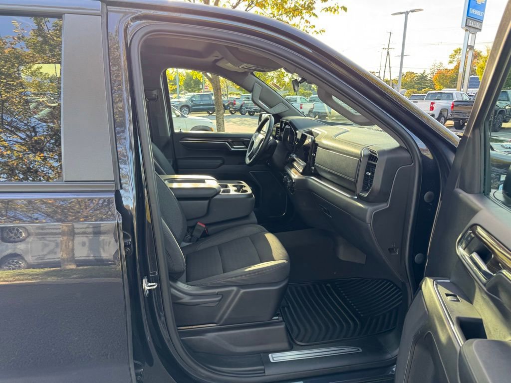 Used 2023 Chevrolet Silverado 1500 RST w/ Z71 Off-Road Package image 24