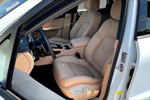 Used 2026 Porsche Macan image 20