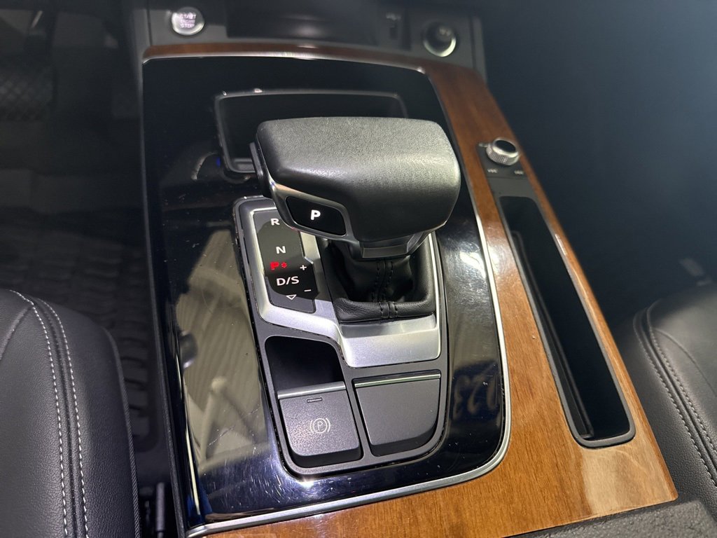 Used 2023 Audi Q5 2.0T Premium w/ Convenience Package image 26