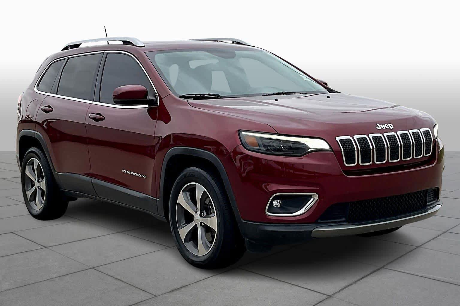 Used 2019 Jeep Cherokee Limited image 3