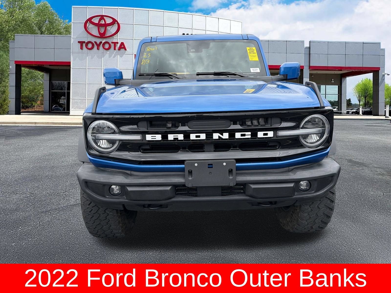 Used 2022 Ford Bronco Outer Banks w/ Sasquatch Package AWD/4WD image 2