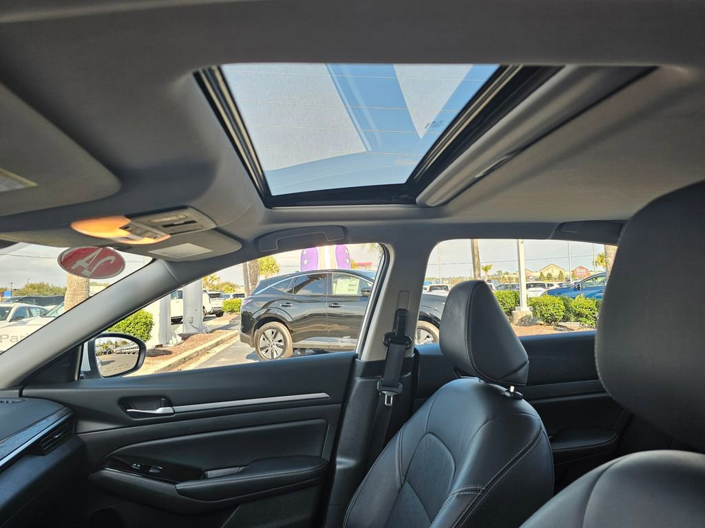 Used 2024 Nissan Altima 2.5 SL image 24