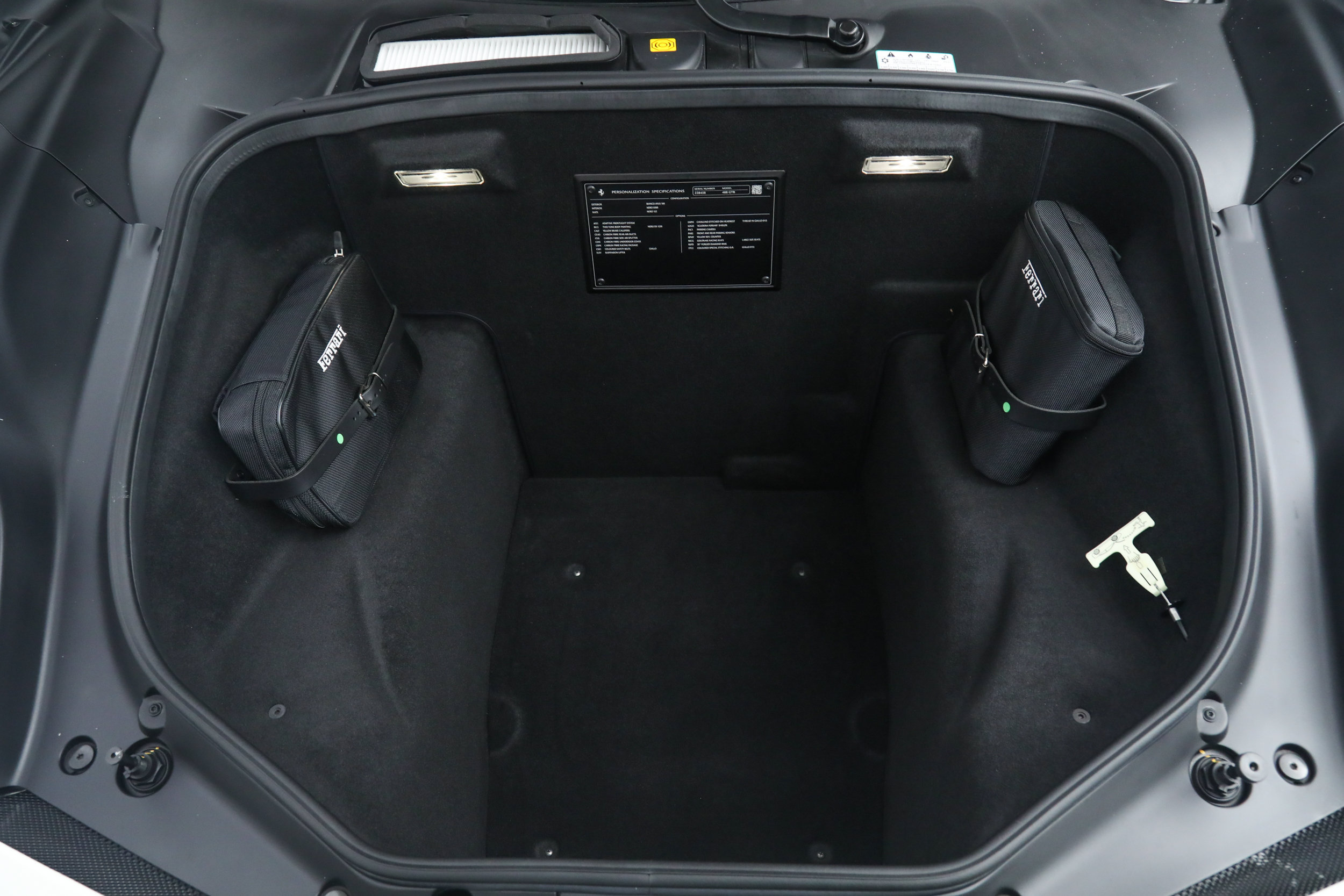 Used 2017 Ferrari 488 GTB RWD image 35