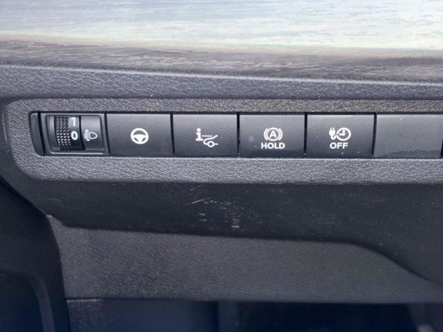 Certified 2024 Nissan Ariya FWD image 16