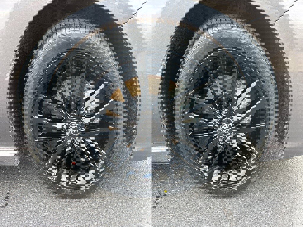 Used 2024 Toyota Camry XSE image 22