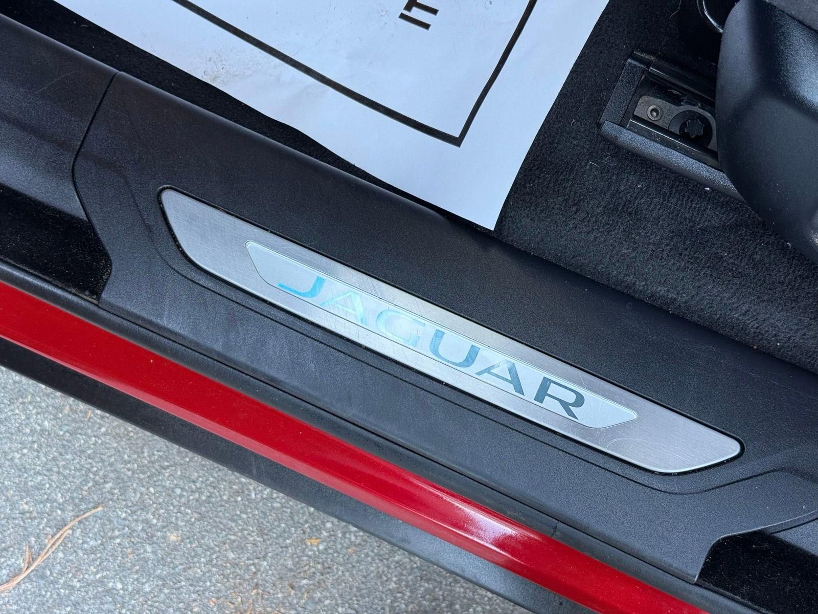 Used 2019 Jaguar F-PACE Prestige AWD/4WD image 32