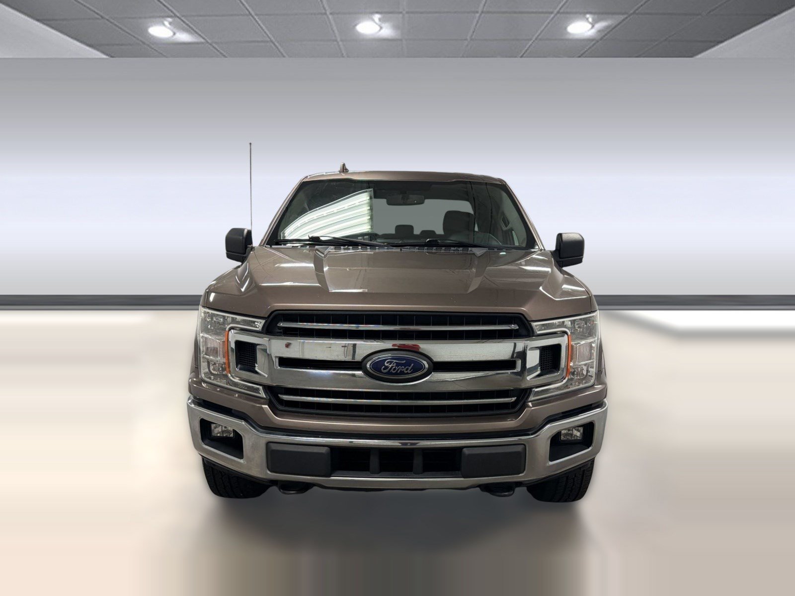 Used 2018 Ford F150 XLT w/ Equipment Group 301A Mid AWD/4WD image 4