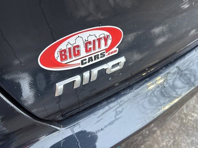 Used 2022 Kia Niro EX w/ Cold Weather Package image 45