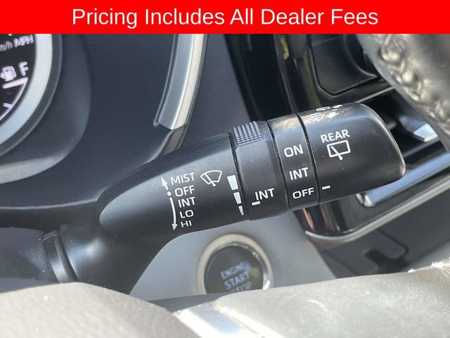 Used 2021 Toyota Highlander XLE AWD/4WD image 31
