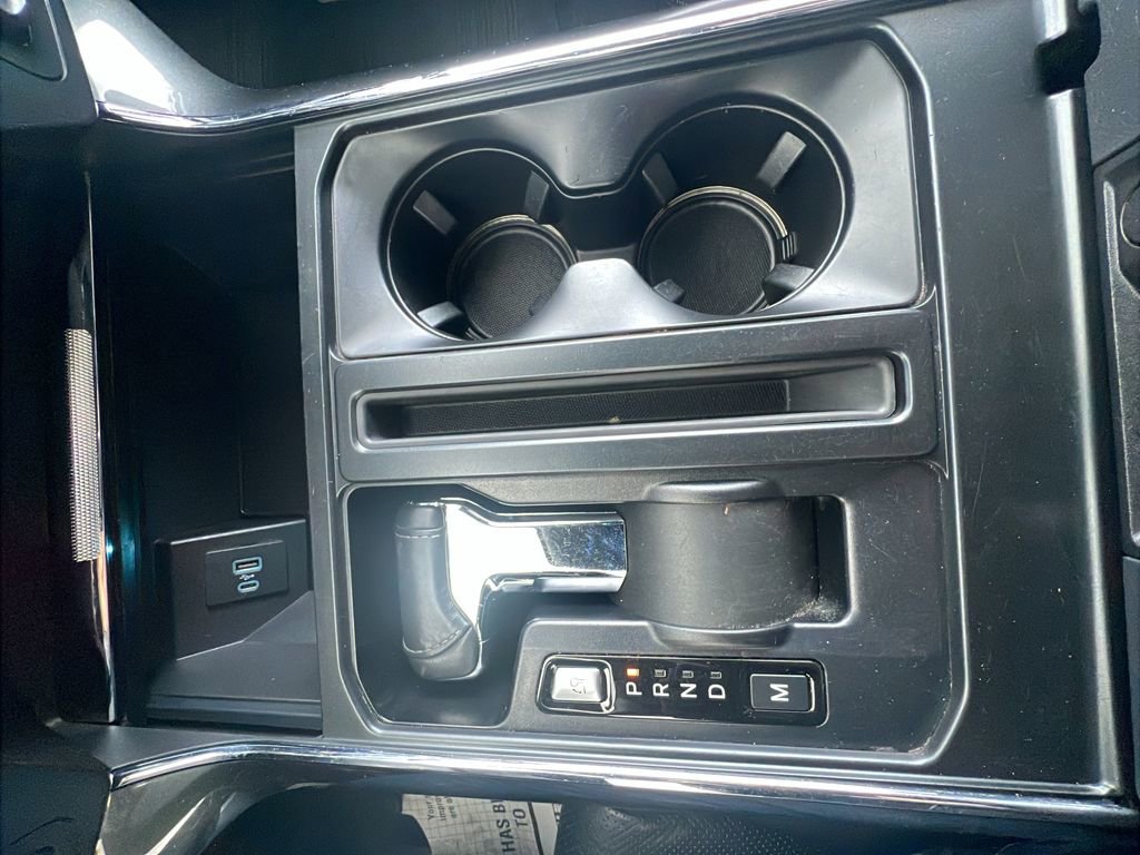 Used 2021 Ford F150 Lariat w/ Equipment Group 502A High image 24