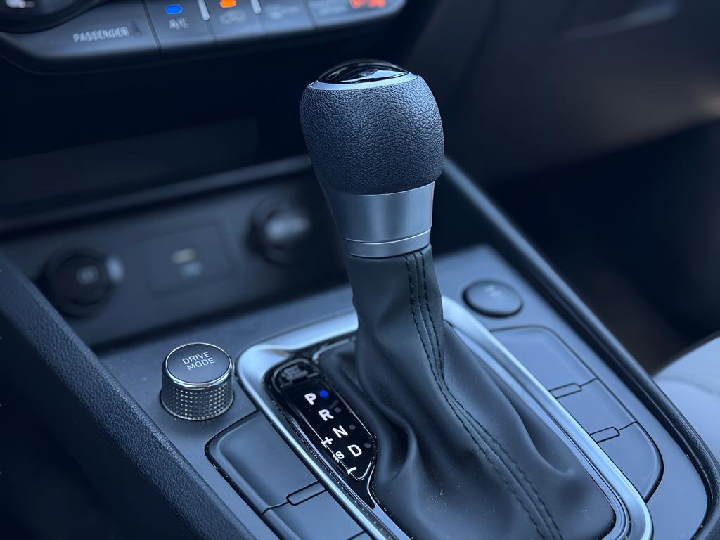 Used 2023 Hyundai Kona SEL image 33