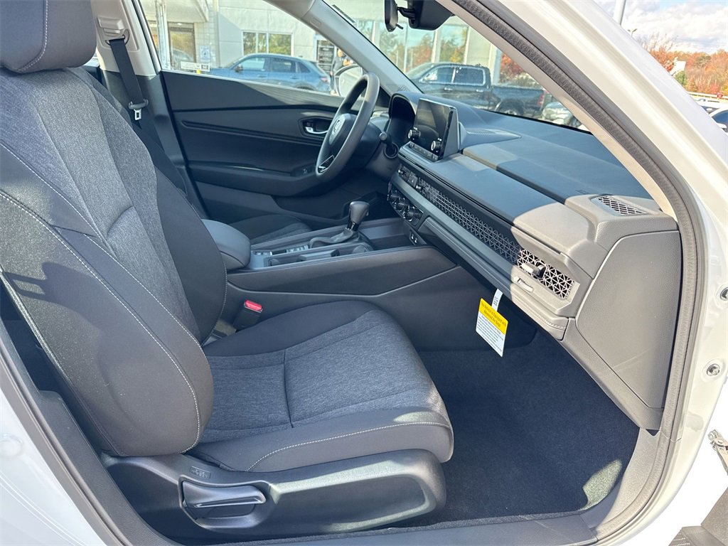 New 2025 Honda Accord SE image 25