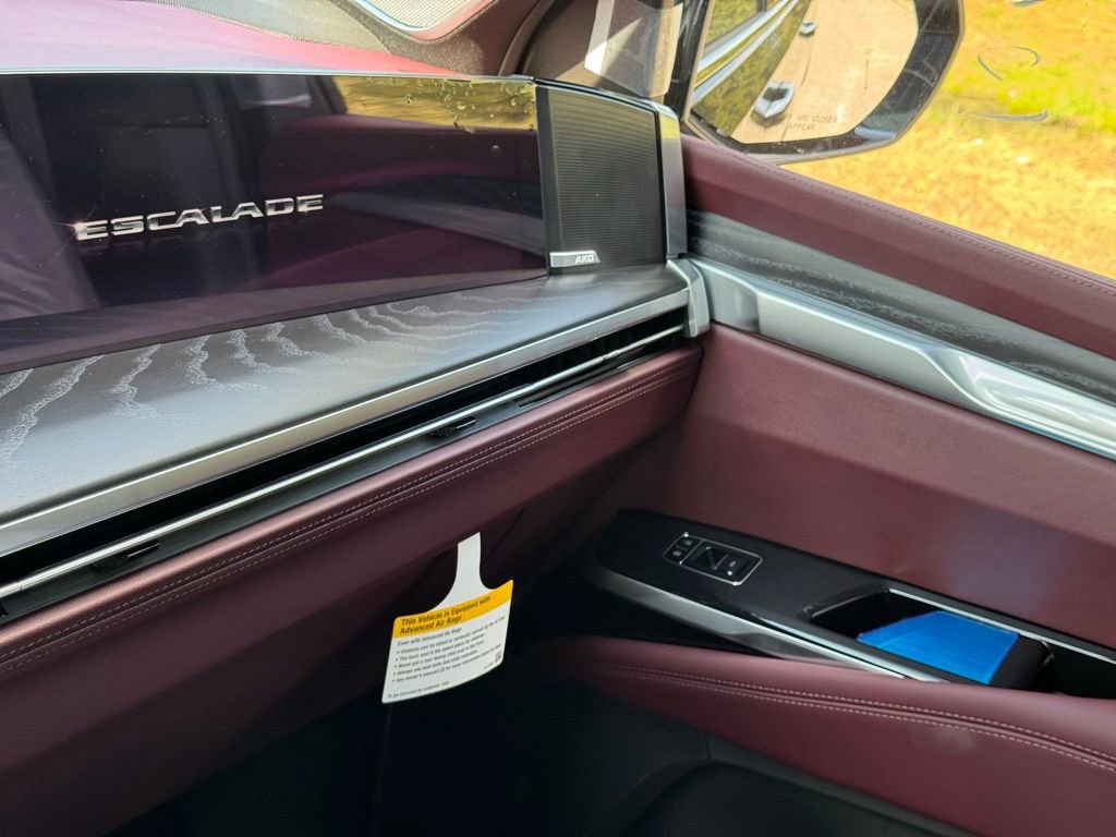 New 2026 Cadillac Escalade ESV Luxury w/ Touring Package image 31