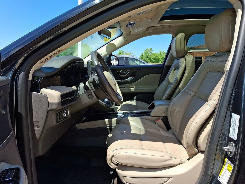 Used 2021 Lincoln Corsair Reserve w/ Equipment Group 201A image 13