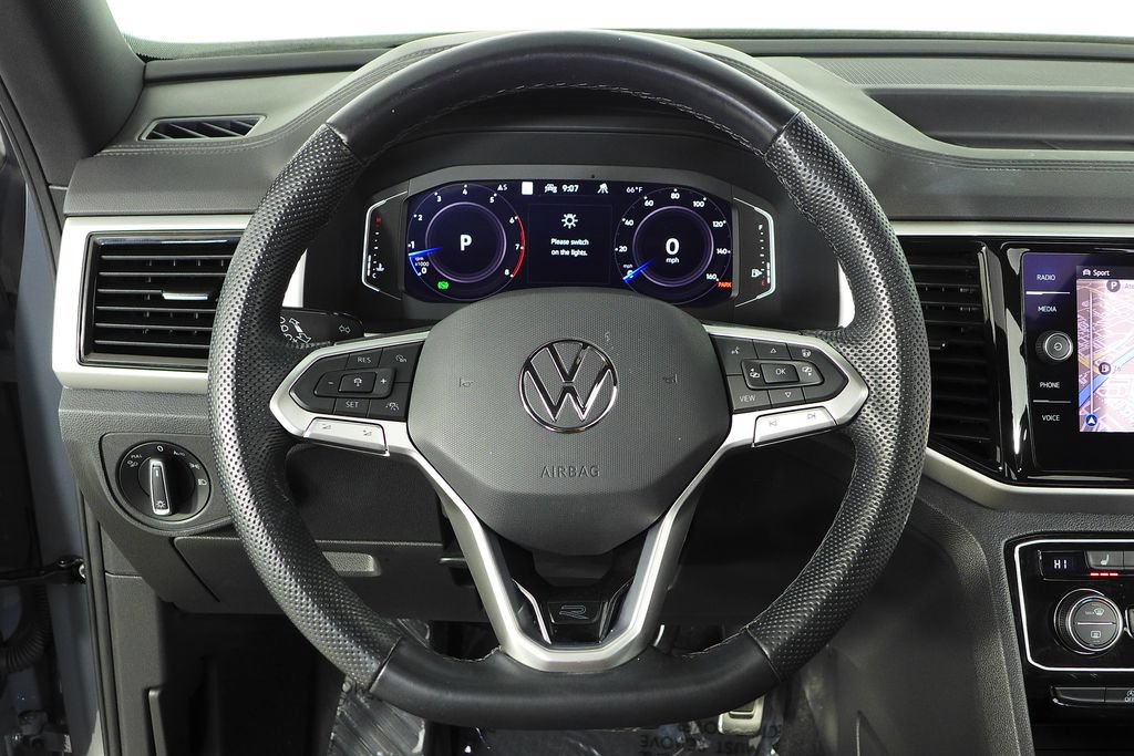 Certified 2022 Volkswagen Atlas Cross Sport SEL Premium R-Line AWD/4WD image 28