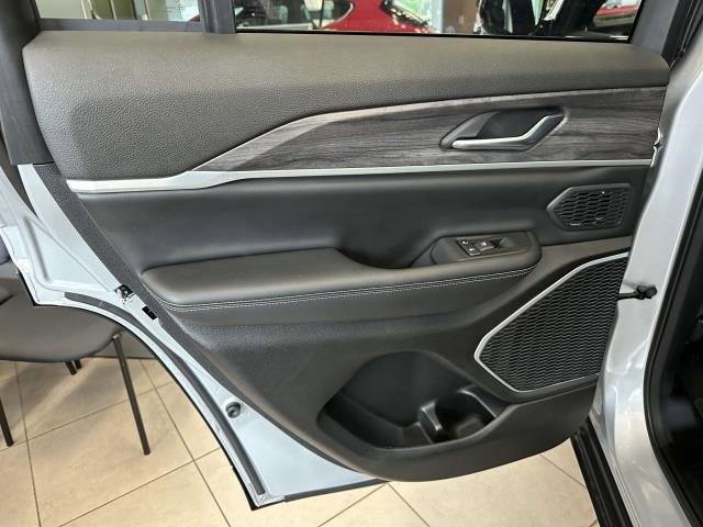 Used 2024 Jeep Grand Cherokee Limited 4xe image 22