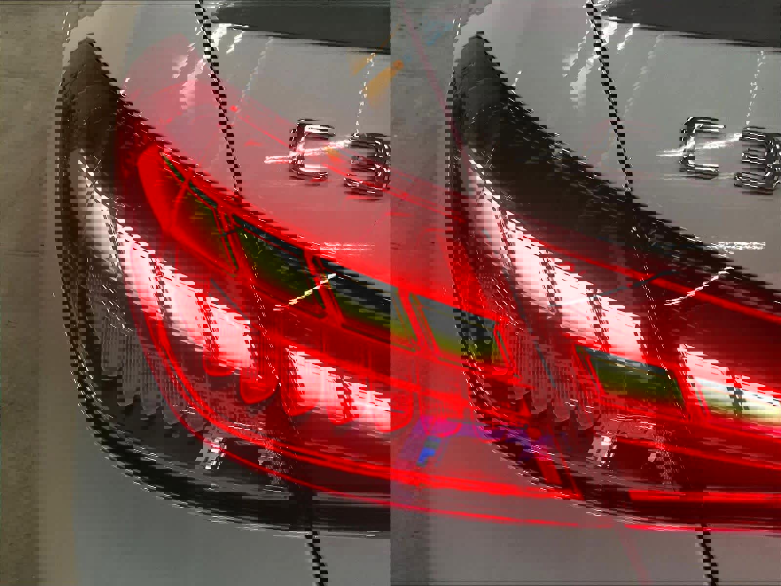 Used 2025 Mercedes-Benz C 300 4MATIC Sedan image 30