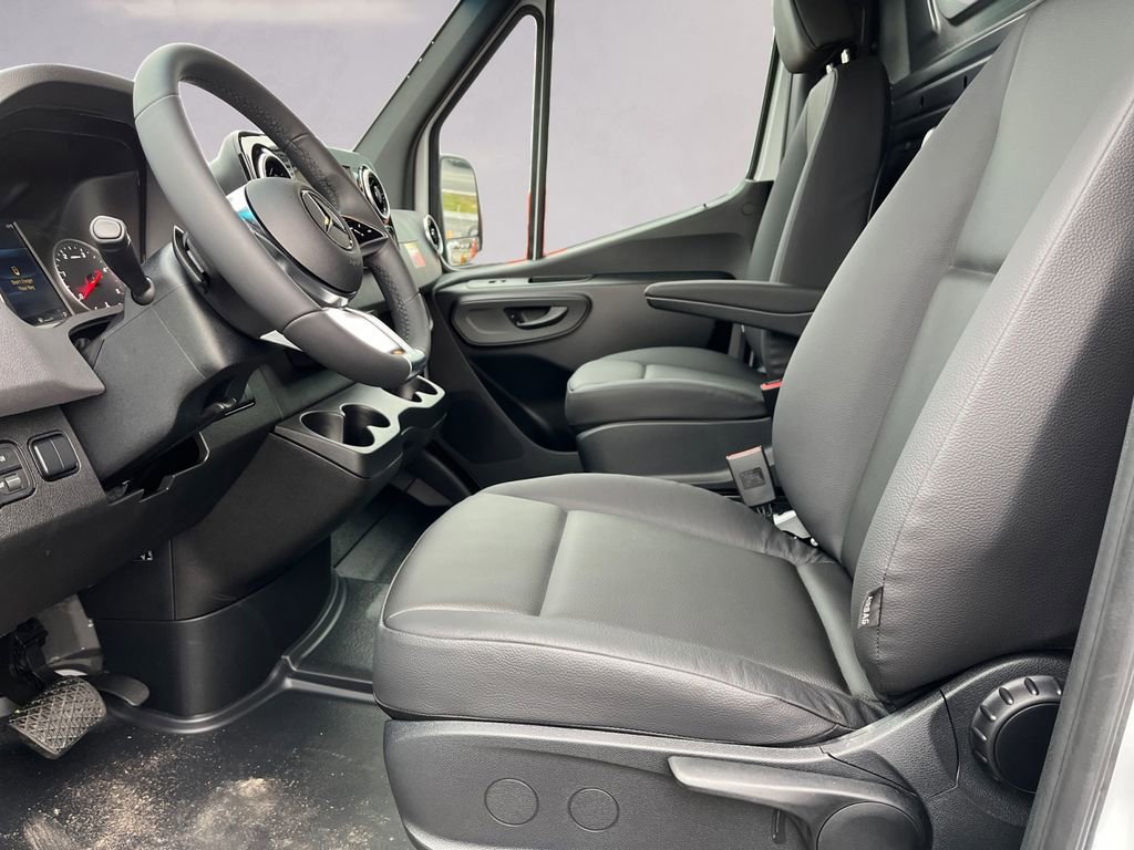 New 2026 Mercedes-Benz Sprinter 144 Cargo image 6