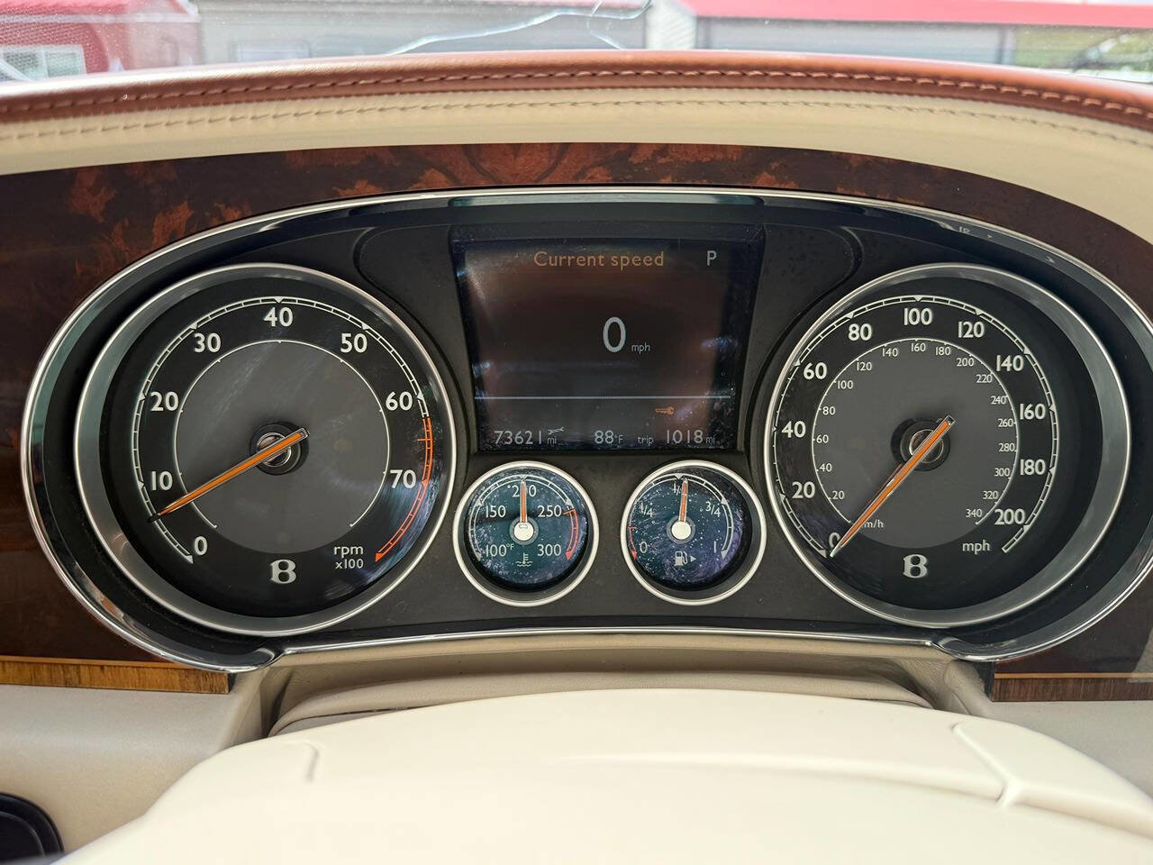 Used 2015 Bentley Flying Spur W12 image 22
