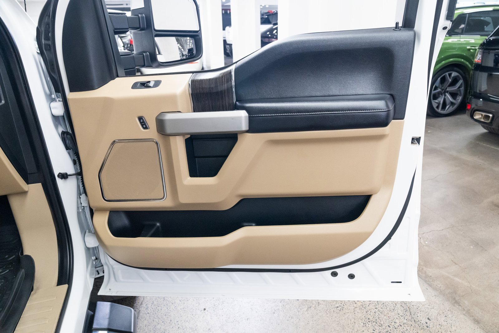 Used 2020 Ford F250 Lariat image 22