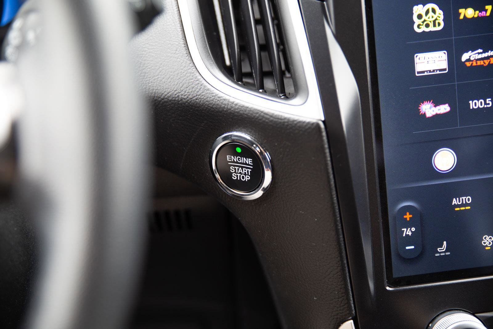 Used 2024 Ford Edge SEL image 16