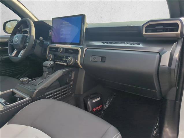 Certified 2025 Toyota Tacoma TRD Off-Road image 26