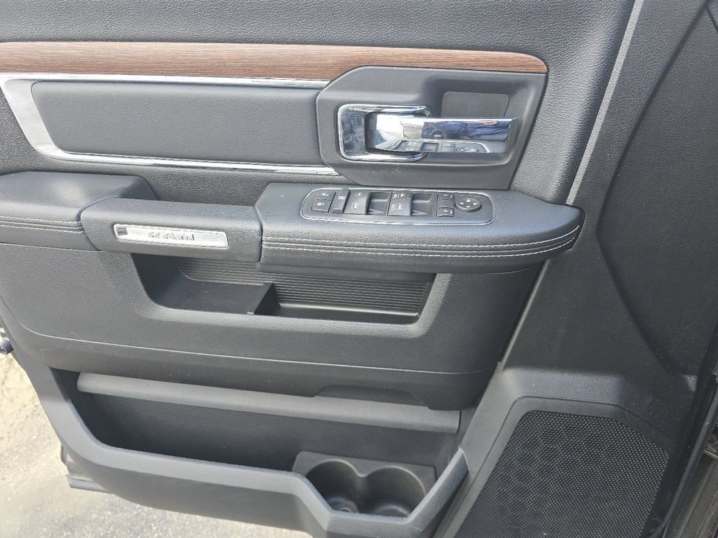 Used 2016 RAM 1500 Laramie image 27