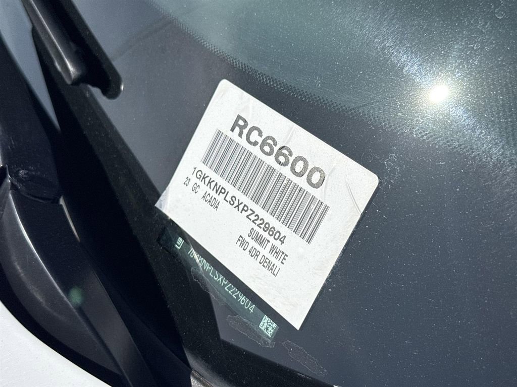 Used 2023 GMC Acadia Denali image 32