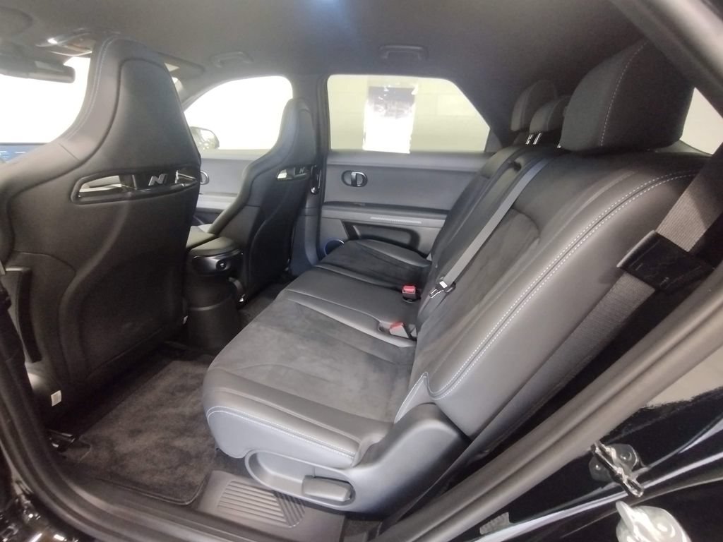 Certified 2025 Hyundai Ioniq 5 N AWD/4WD image 28