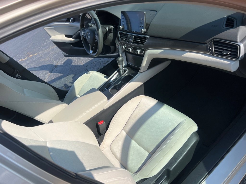 Used 2018 Honda Accord LX image 19