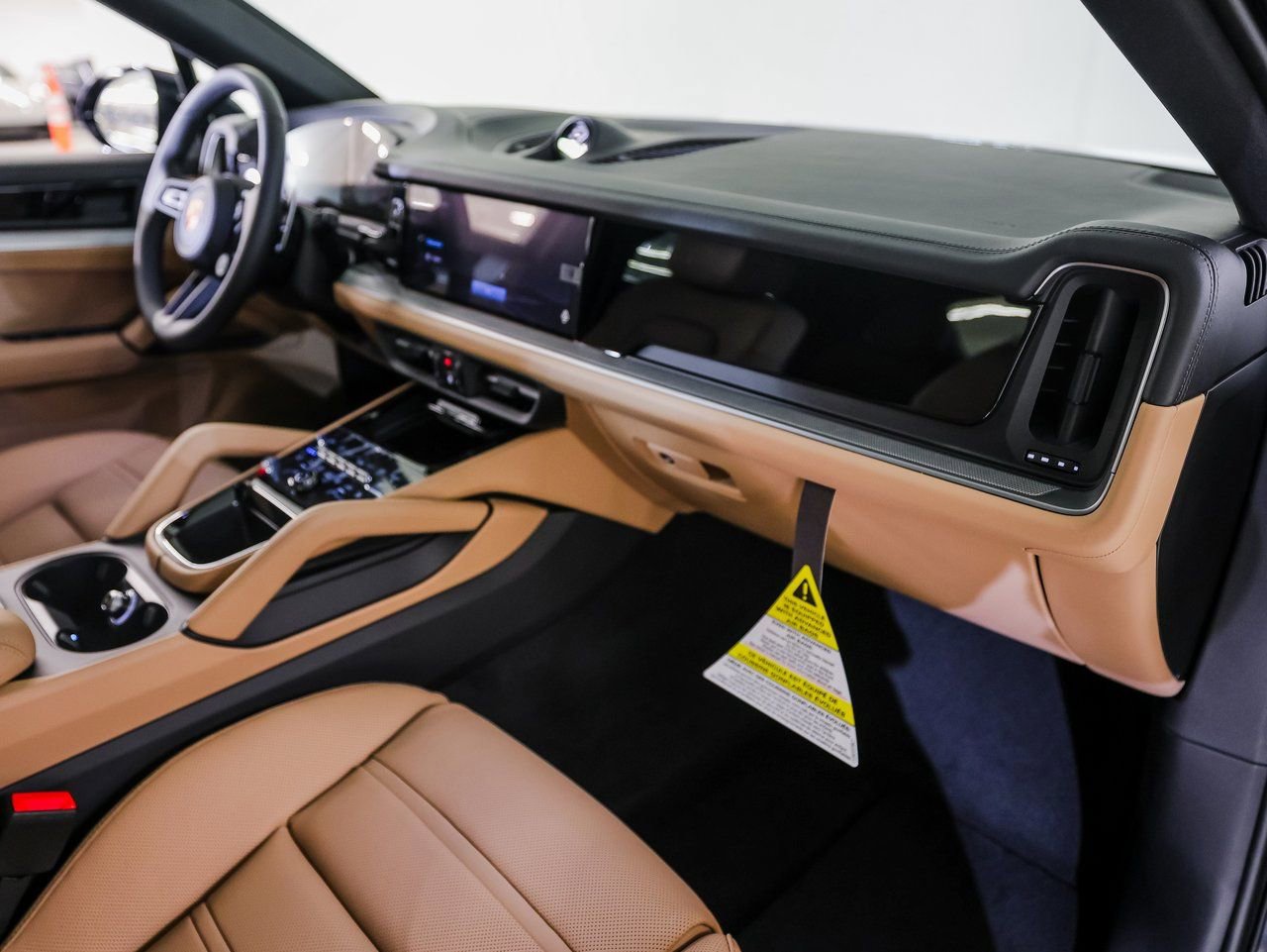 New 2026 Porsche Cayenne Coupe AWD/4WD image 28