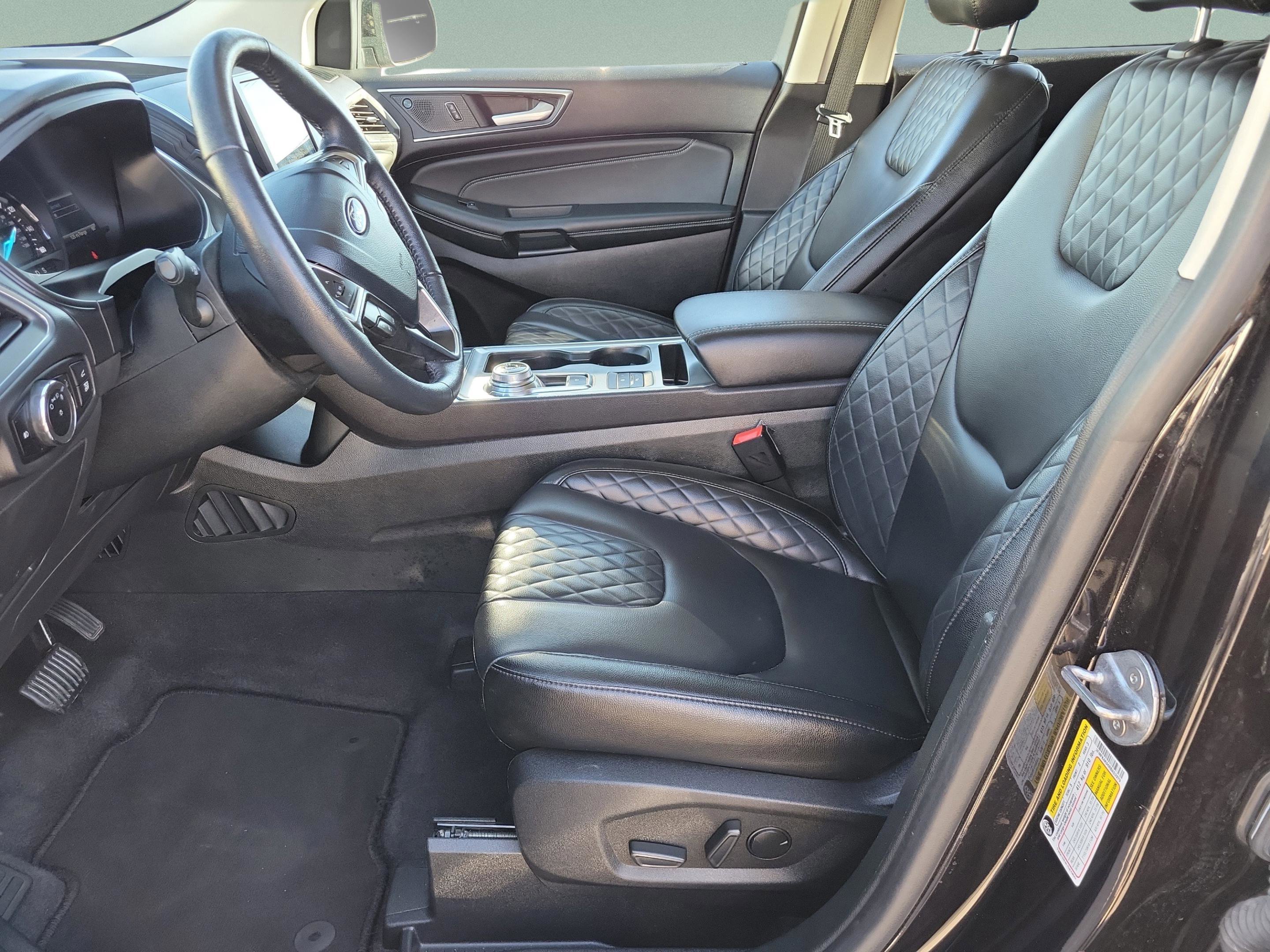 Used 2024 Ford Edge Titanium image 15