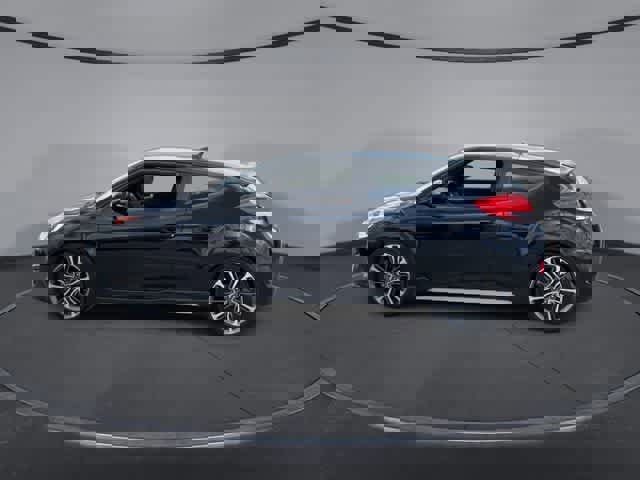 Used 2017 Hyundai Veloster Turbo image 5