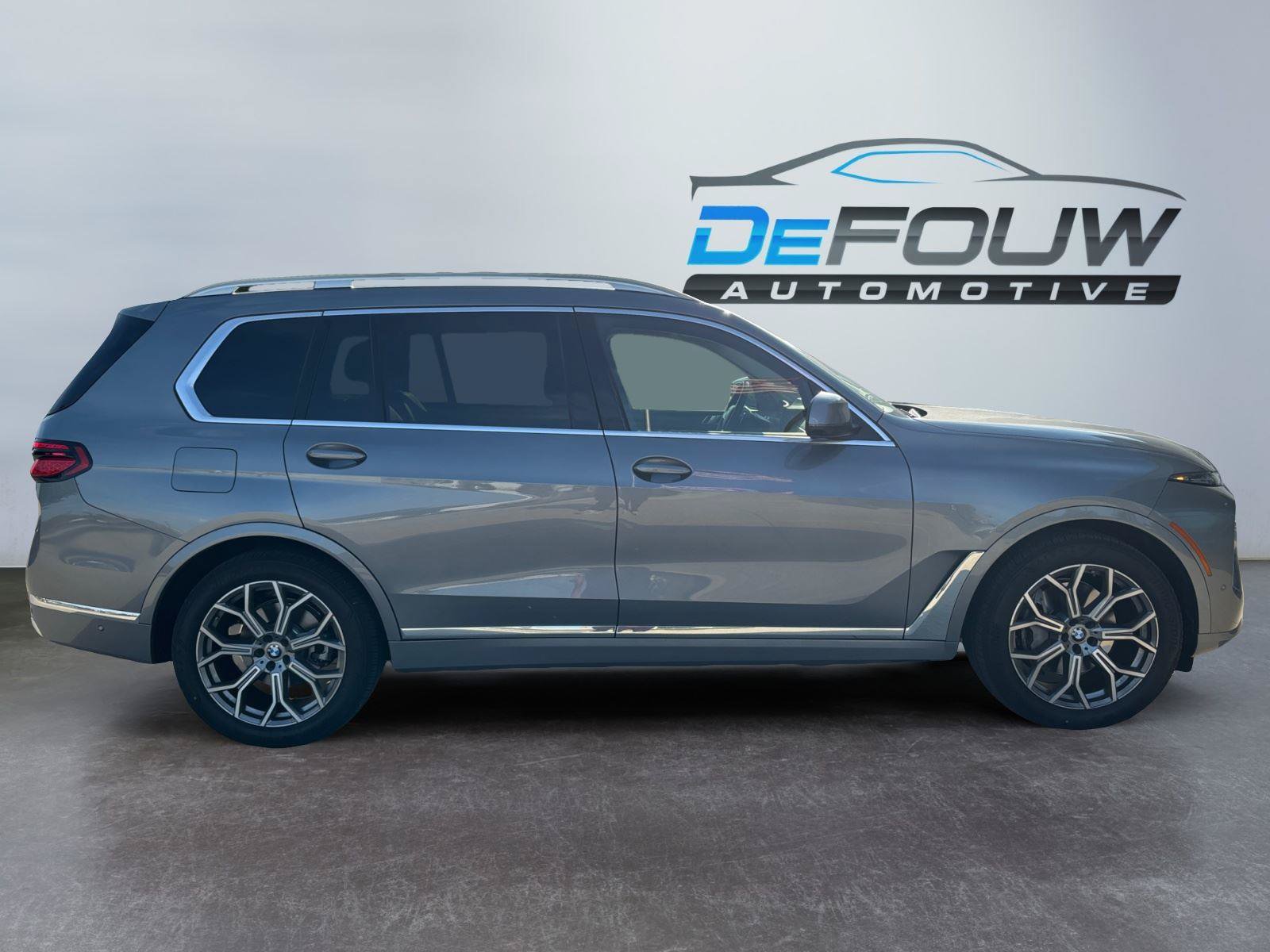 Used 2024 BMW X7 xDrive40i AWD/4WD image 12