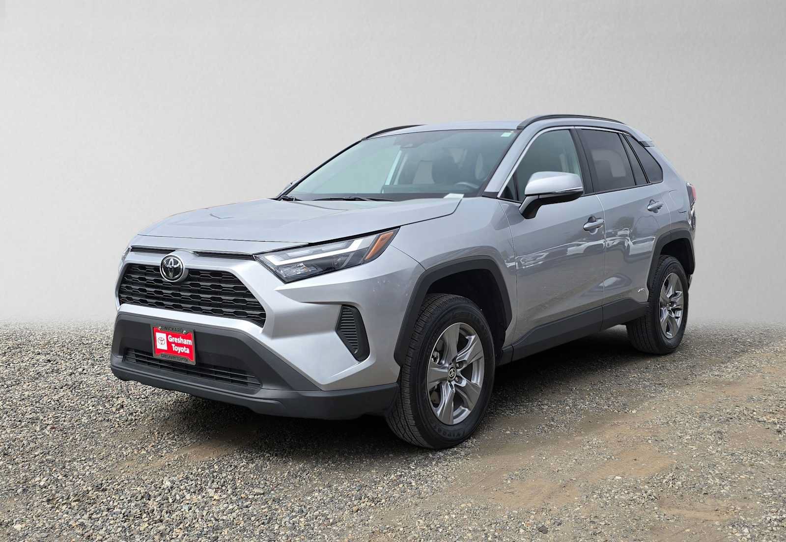 Used 2025 Toyota RAV4 XLE w/ Weather Package AWD/4WD image 7