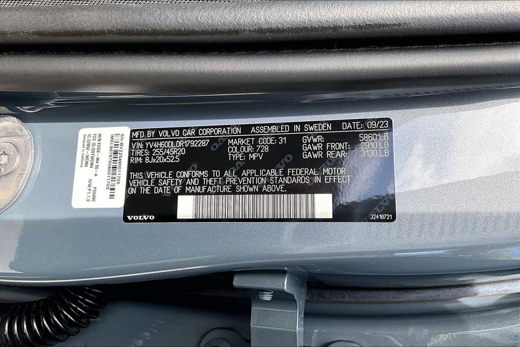 Used 2024 Volvo XC60 T8 Plus w/ Protection Package Premier AWD/4WD image 47