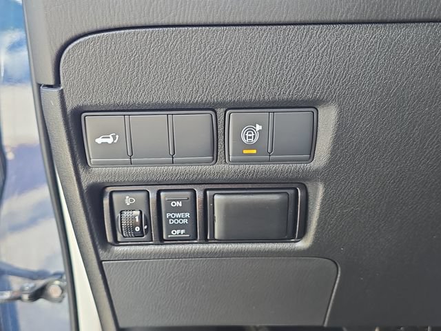Used 2018 Nissan Armada SL w/ Premium Package RWD image 30