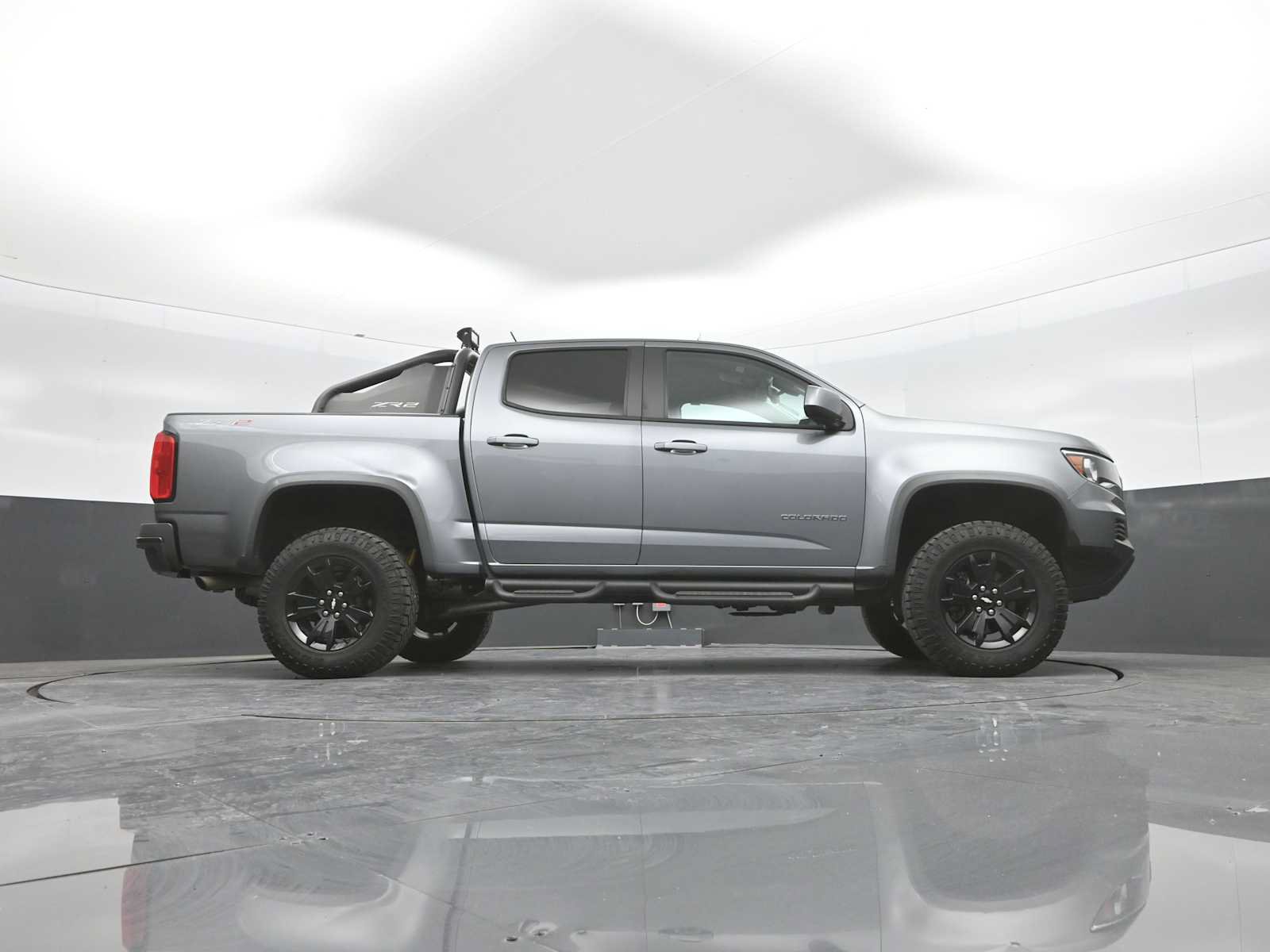 Used 2021 Chevrolet Colorado ZR2 w/ ZR2 Dusk Special Edition AWD/4WD image 41
