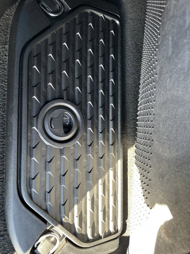 Used 2024 RAM 1500 Laramie image 14