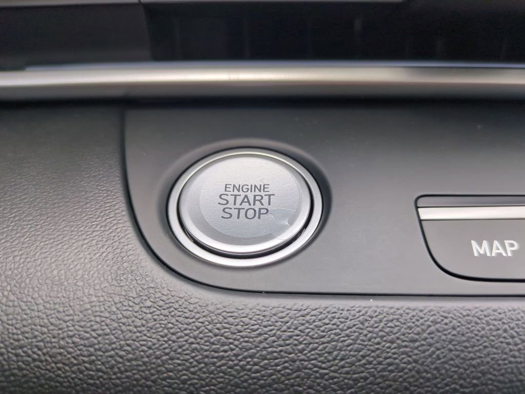 New 2026 Hyundai Elantra Limited image 37