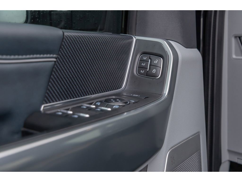 Used 2024 Ford F450 Limited w/ FX4 Off-Road Package image 20