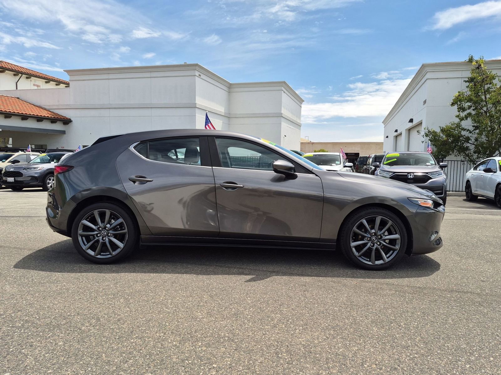 Used 2023 MAZDA MAZDA3 s FWD image 6