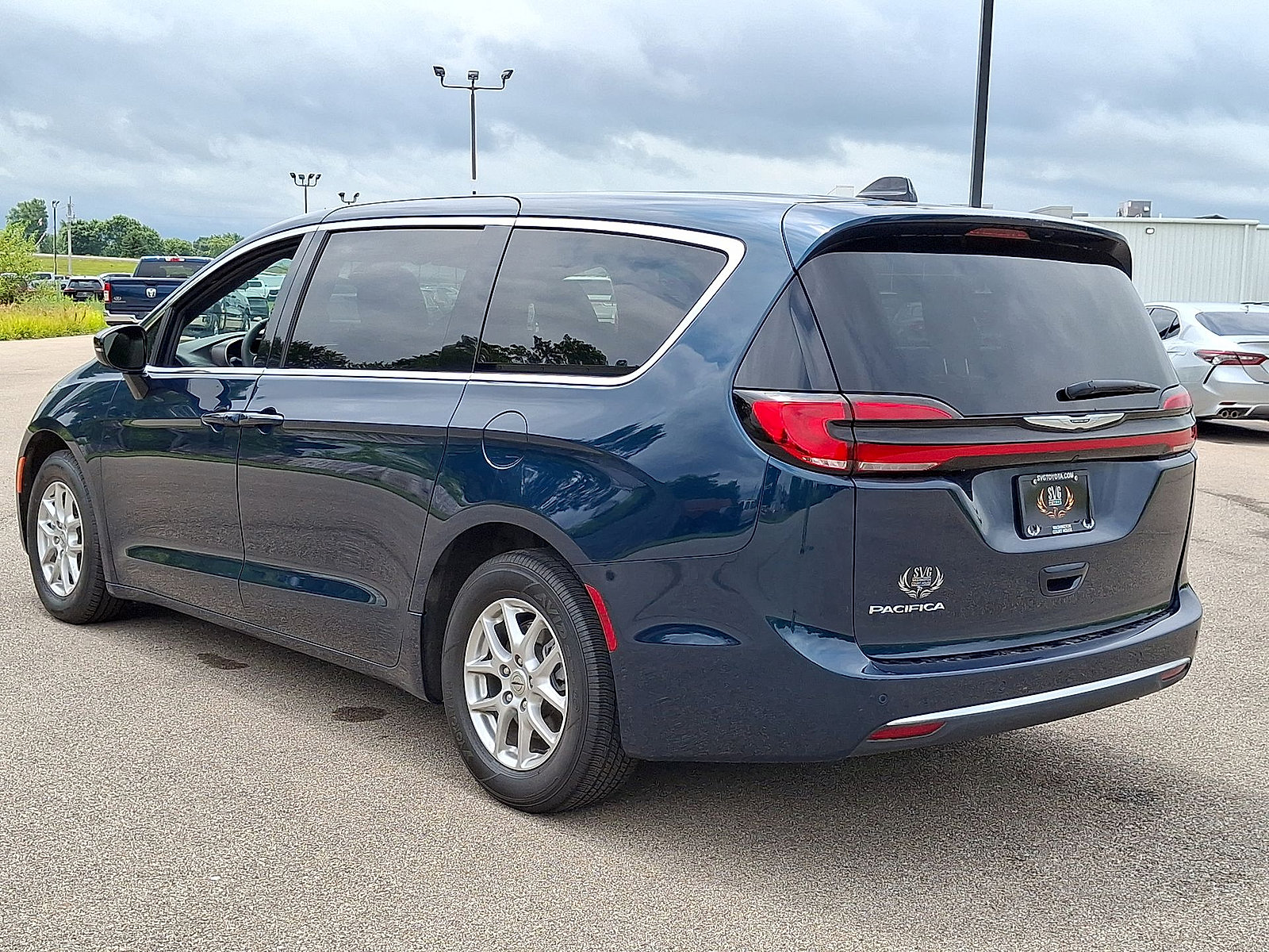 Used 2025 Chrysler Pacifica Select FWD image 22