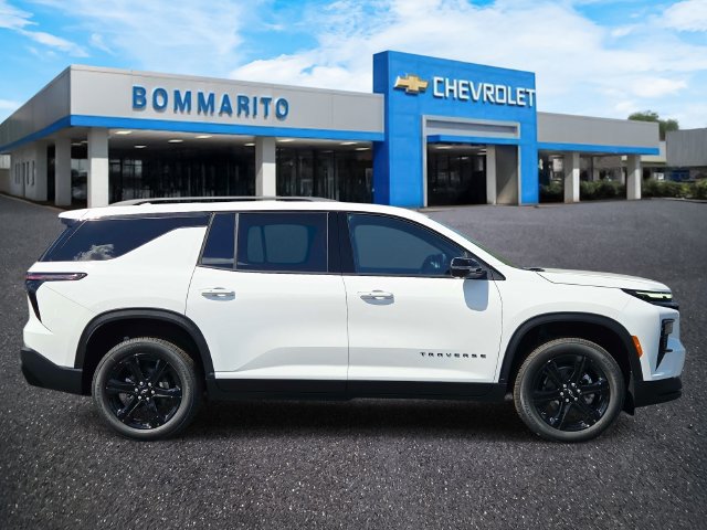 New 2027 Chevrolet Traverse LT w/ Midnight/Sport Edition FWD image 6