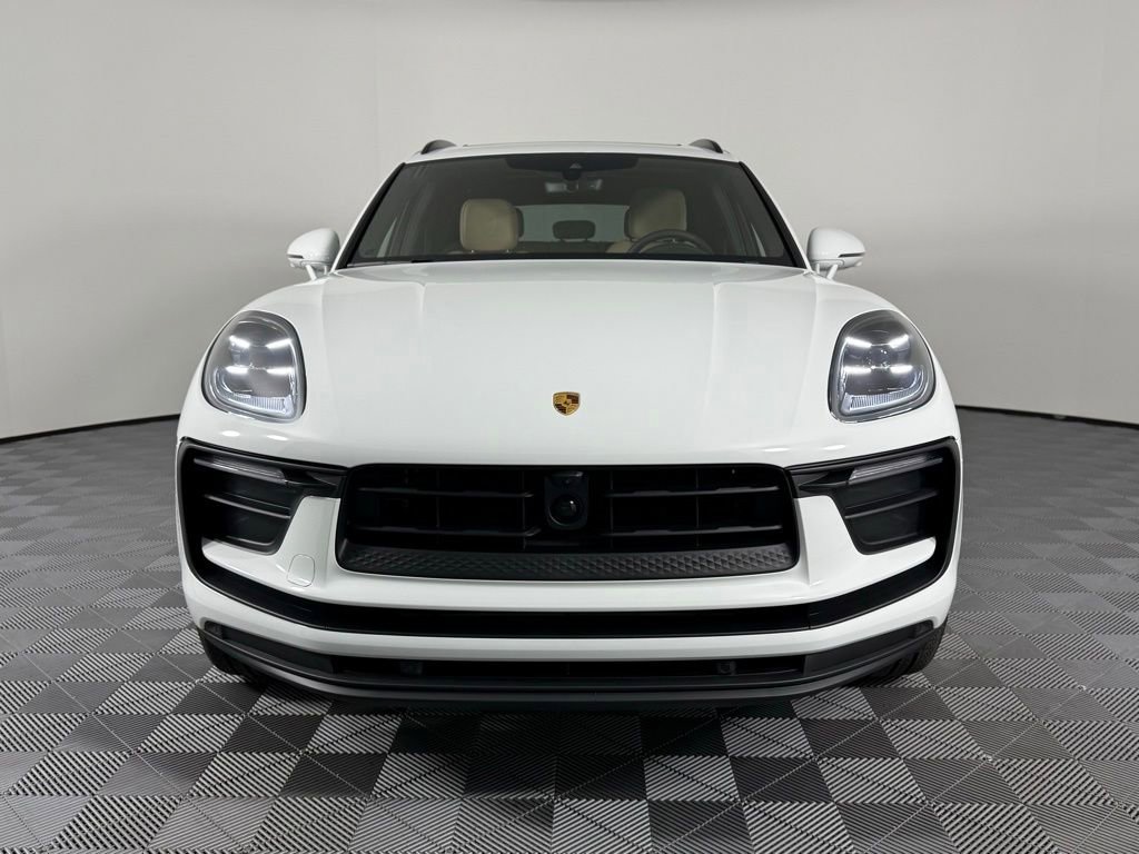 New 2026 Porsche Macan AWD/4WD image 7
