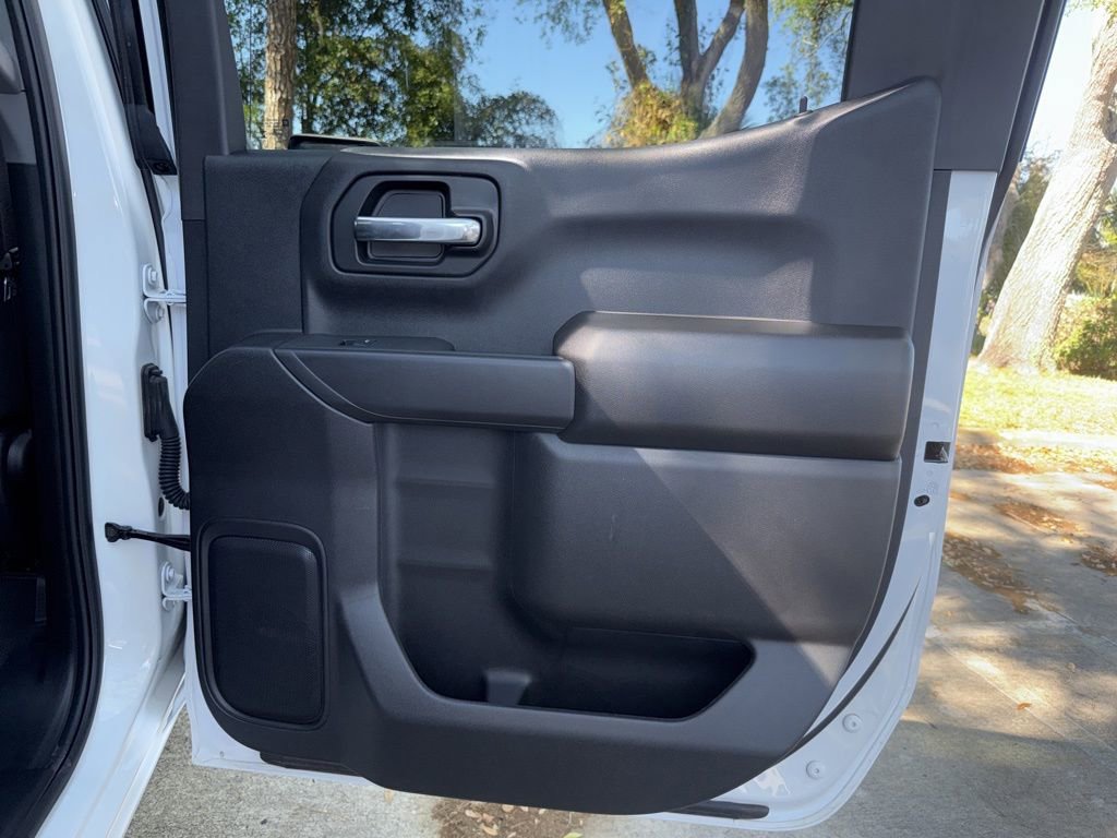 Used 2025 Chevrolet Silverado 1500 Custom Trail Boss AWD/4WD image 24