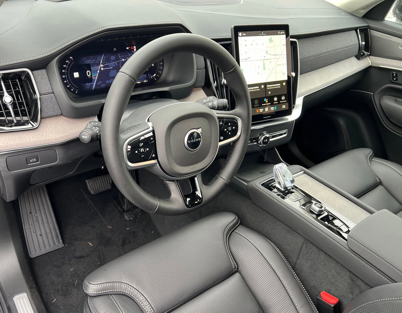 New 2026 Volvo XC90 B6 Ultra image 11