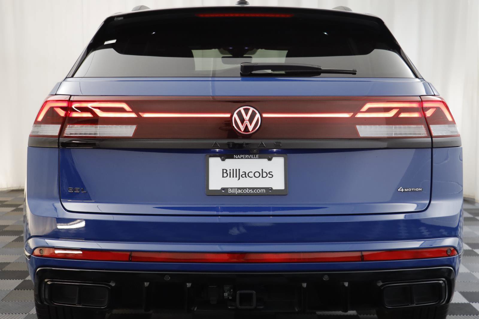 Used 2025 Volkswagen Atlas Cross Sport SEL R-Line image 15