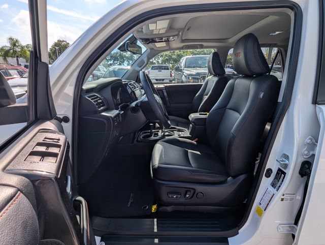 Used 2022 Toyota 4Runner TRD Off-Road Premium AWD/4WD image 11